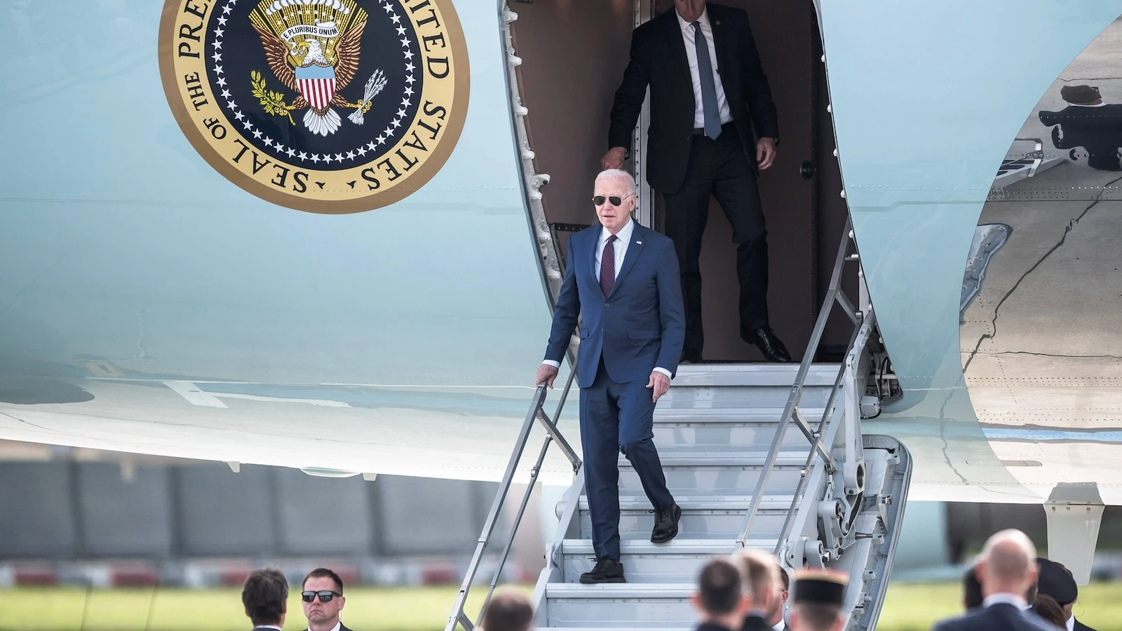 Biden to tout American global leadership as he contends with wars in Ukraine, Gaza