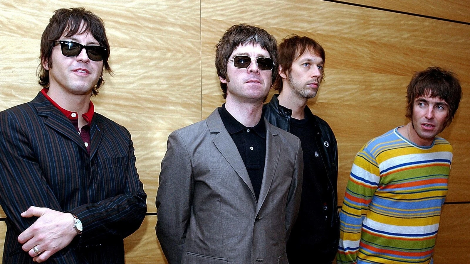 Error messages and lengthy online queues greet fans scrambling to secure Oasis reunion tickets