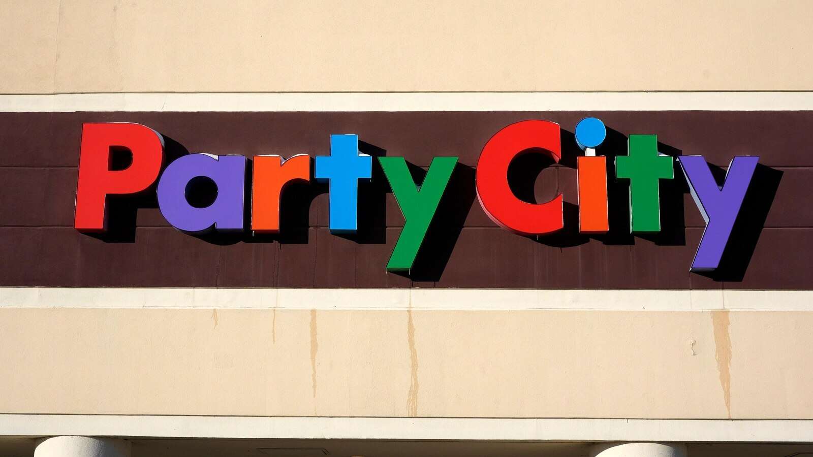 Party City to close its stores as company files for bankruptcy