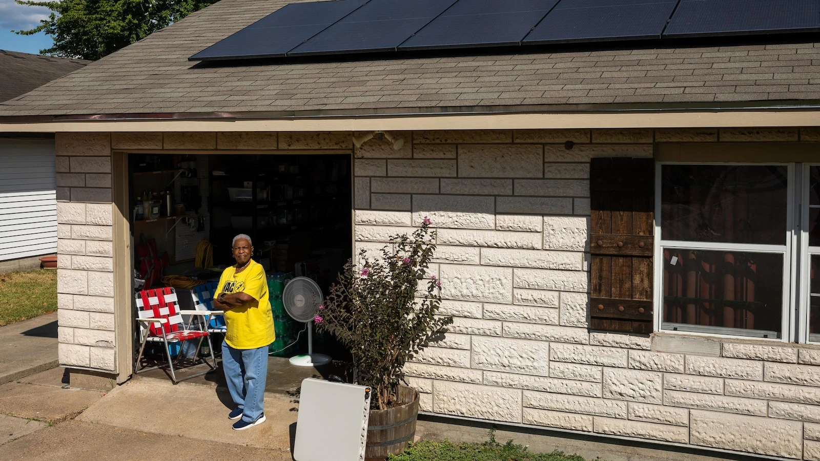 Houston neighbors opt for solar-powered 'hub homes'
