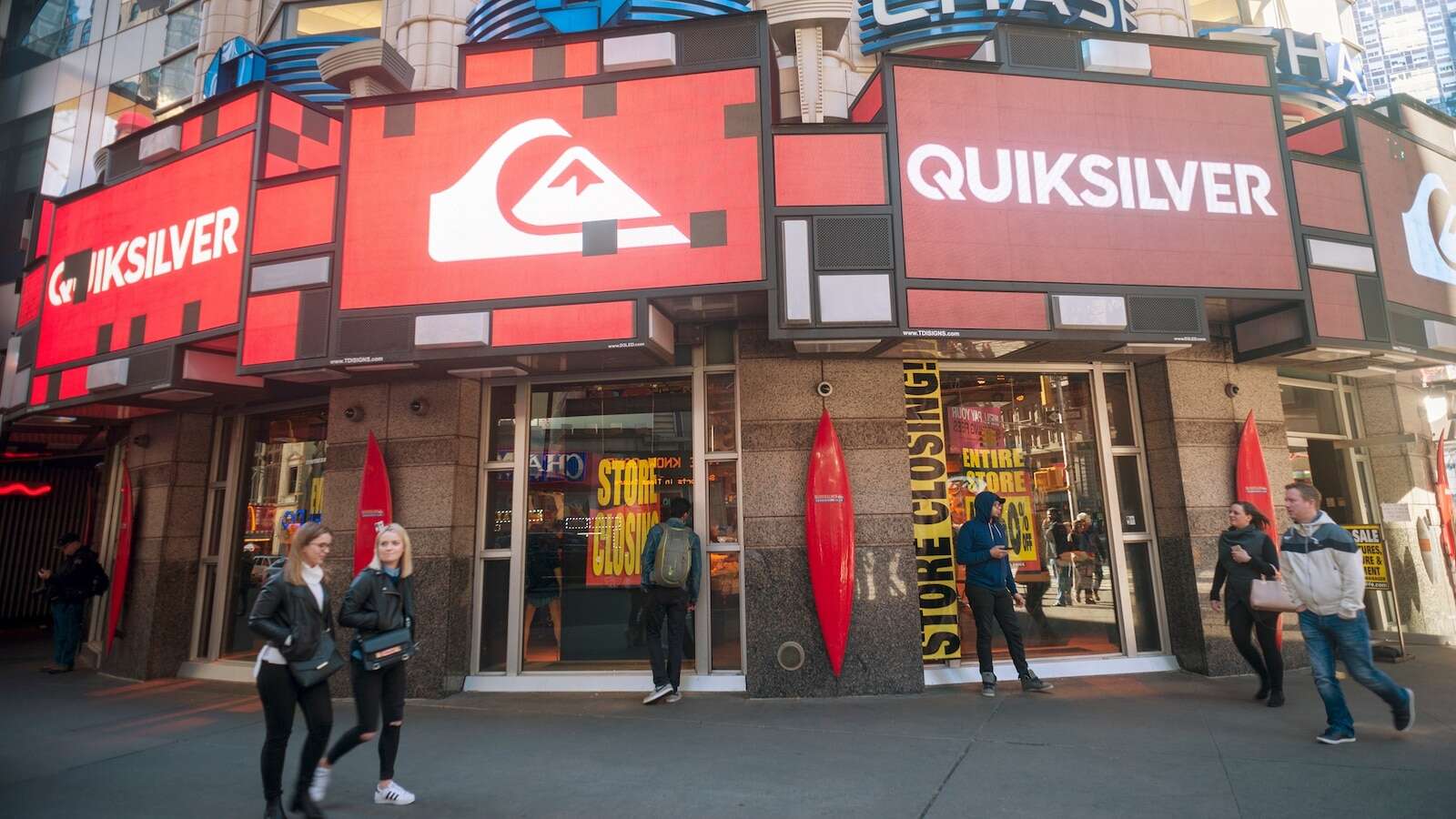 Quiksilver, Billabong and Volcom stores closing