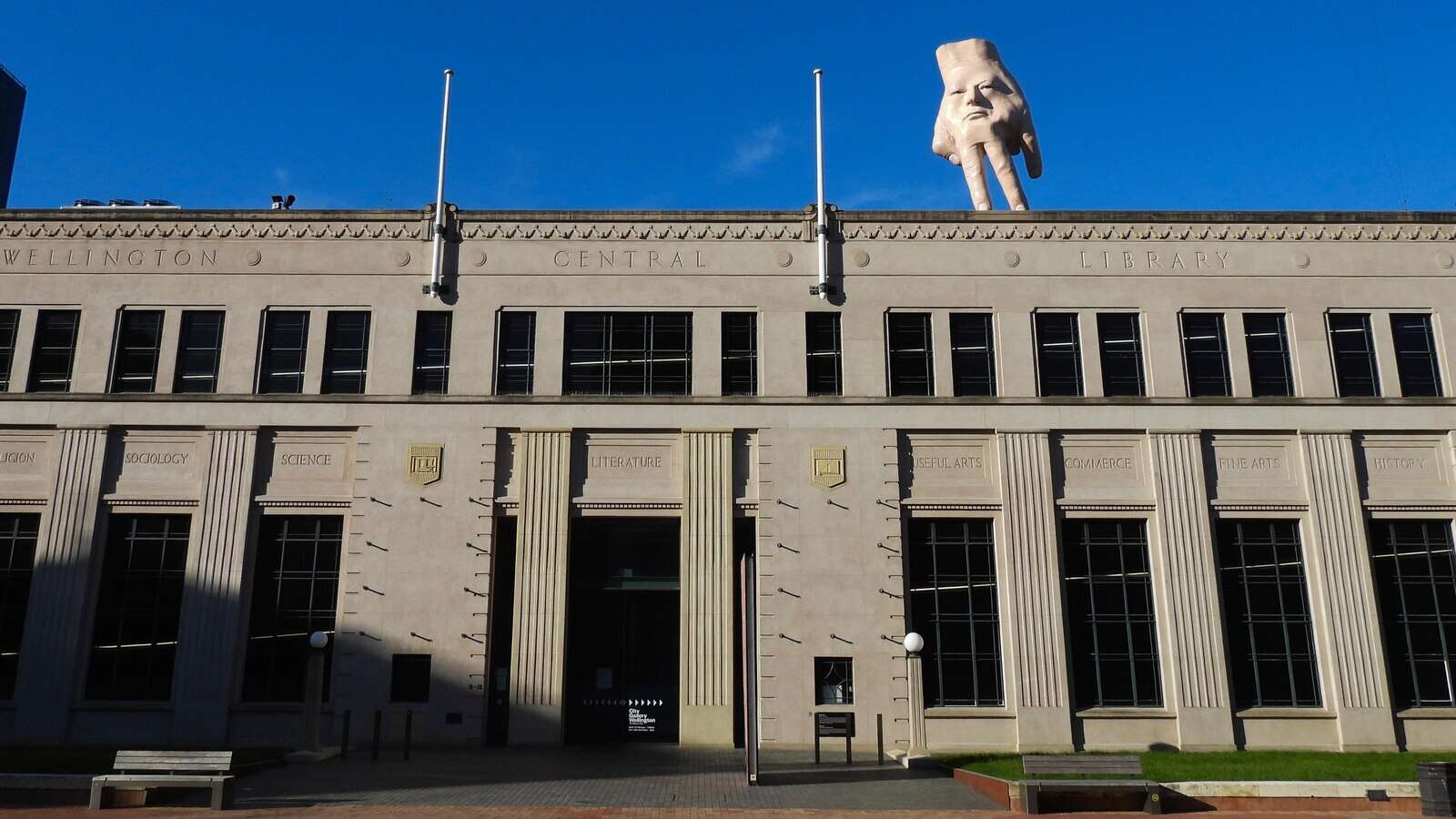 A New Zealand city waves goodbye to its giant hand sculpture that many came to love