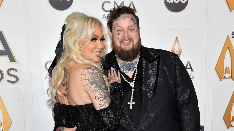CMA Awards 2023: All the looks on the star-studded red carpetThe 2023 CMA Awards air Nov. 8 at 8 p.m. ET on ABC11/8/2023 06:44:00 EST
