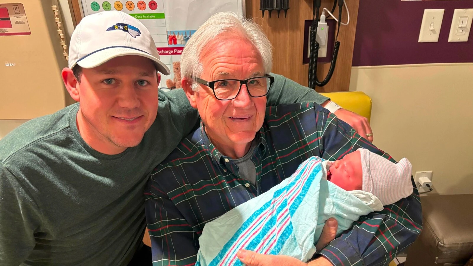 3 generations of a family share the same name and birthdayMeet Daniel Nelson Lesinki III and his father and grandfather.4/10/2024 07:02:00 EDT