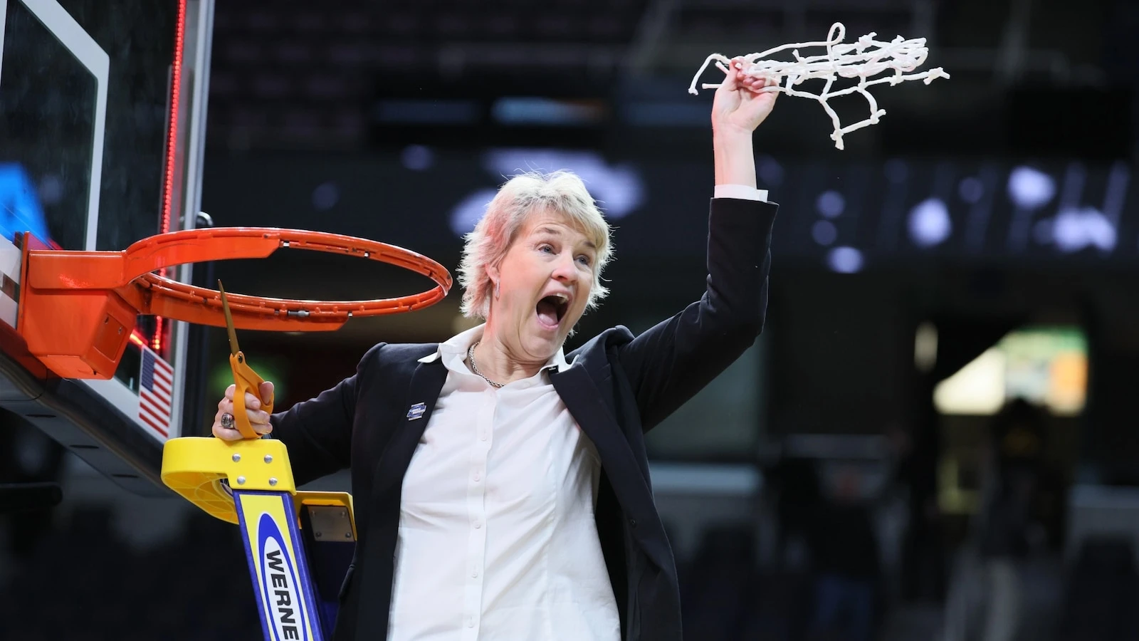 Iowa head coach Lisa Bluder talks 'amazing' Caitlin Clark, preparing for Final FourIowa is in the Final Four for the second straight NCAA tournament. 4/2/2024 09:37:06 EDT