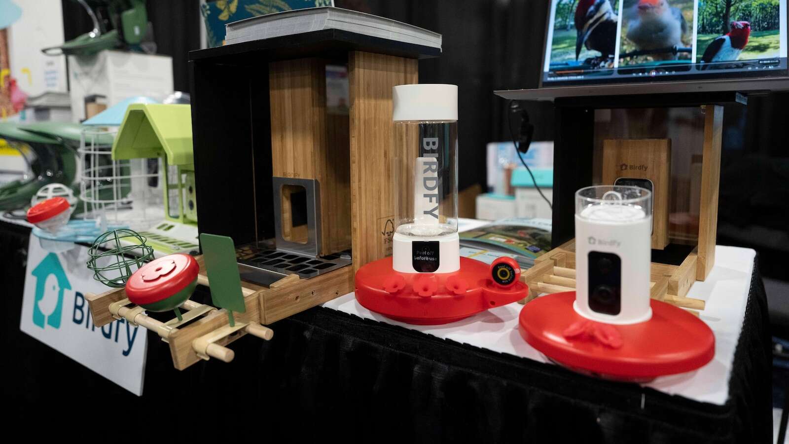 Smart bird feeders gain popularity and spark interest in bird-watchingAt a time when North American bird populations are declining dramatically, the number of people watching them is increasing1/7/2025 12:14:16 EST