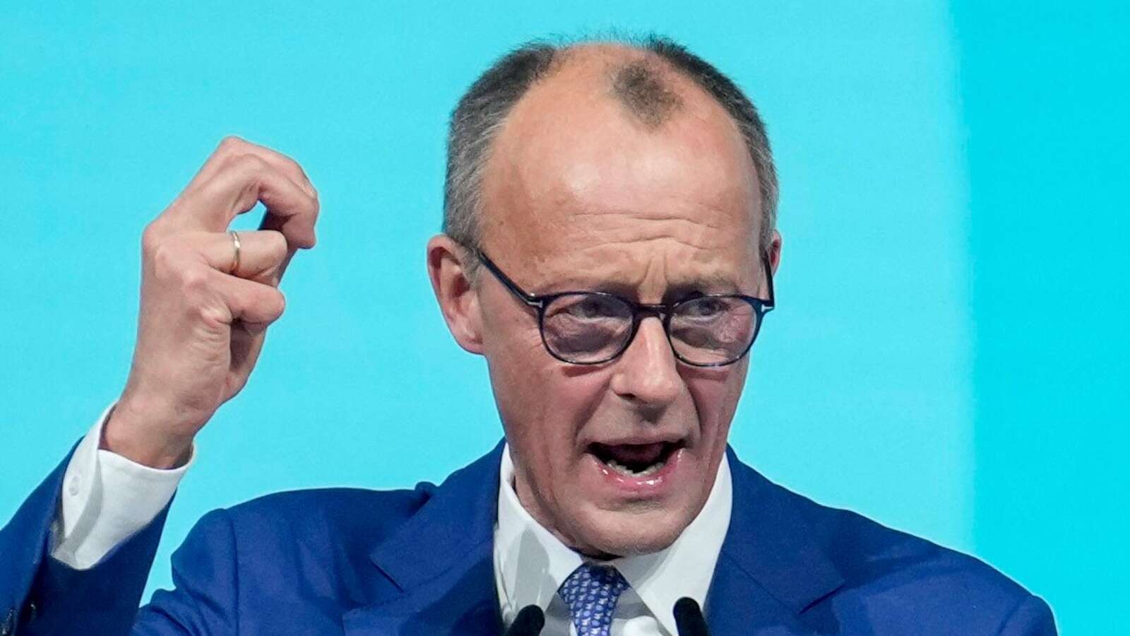 Front-runner in German election says his party will 'never' work with the far right