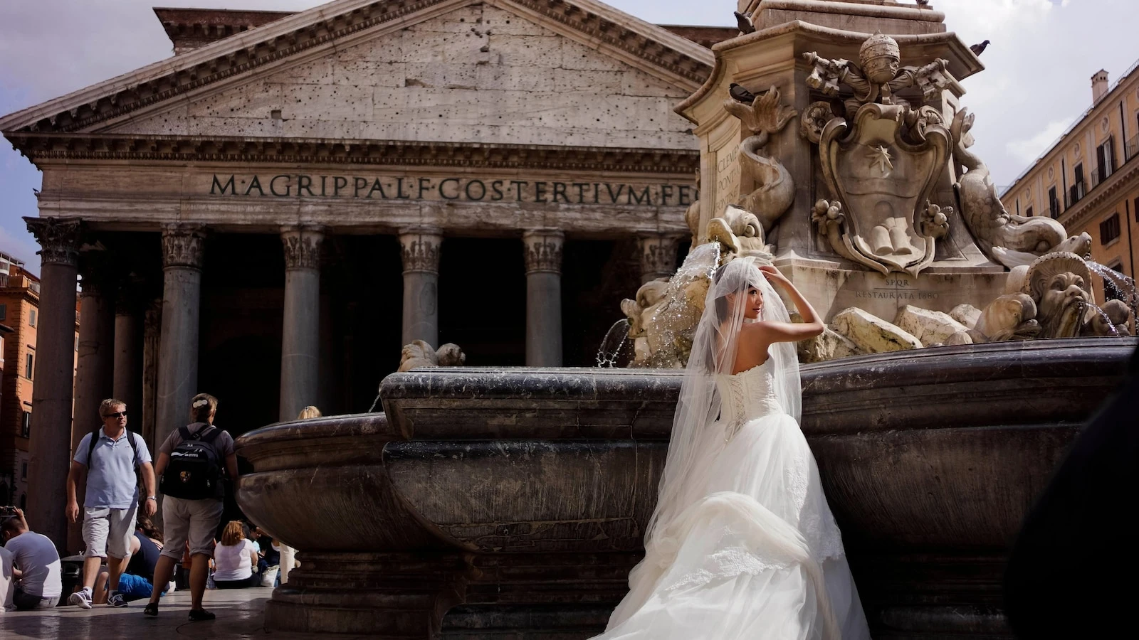 More American couples are turning to Italy's 'dolce vita' in a quest for memorable weddings