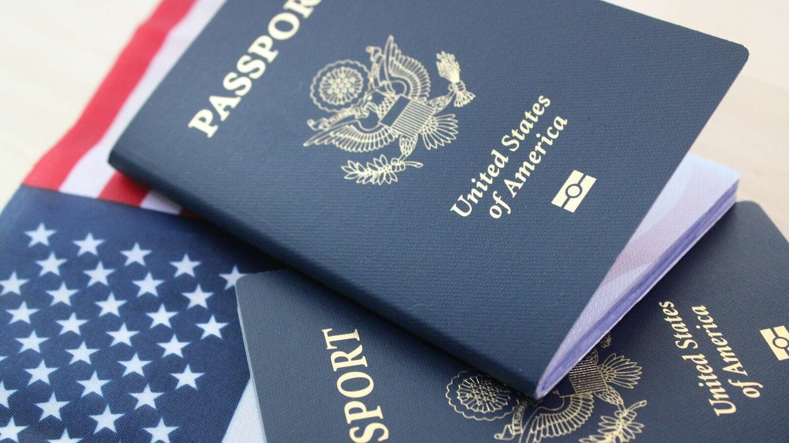 How to renew a US passport online with these easy stepsA limited number of Americans can renew their passports online daily.September 12, 2024