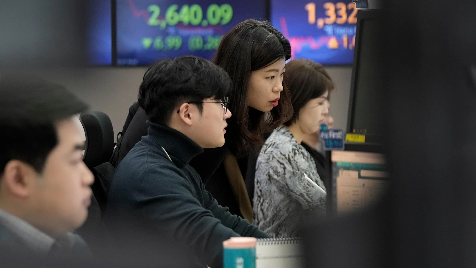 Stock market today: Asian shares mixed after Wall St edges back from recent highs