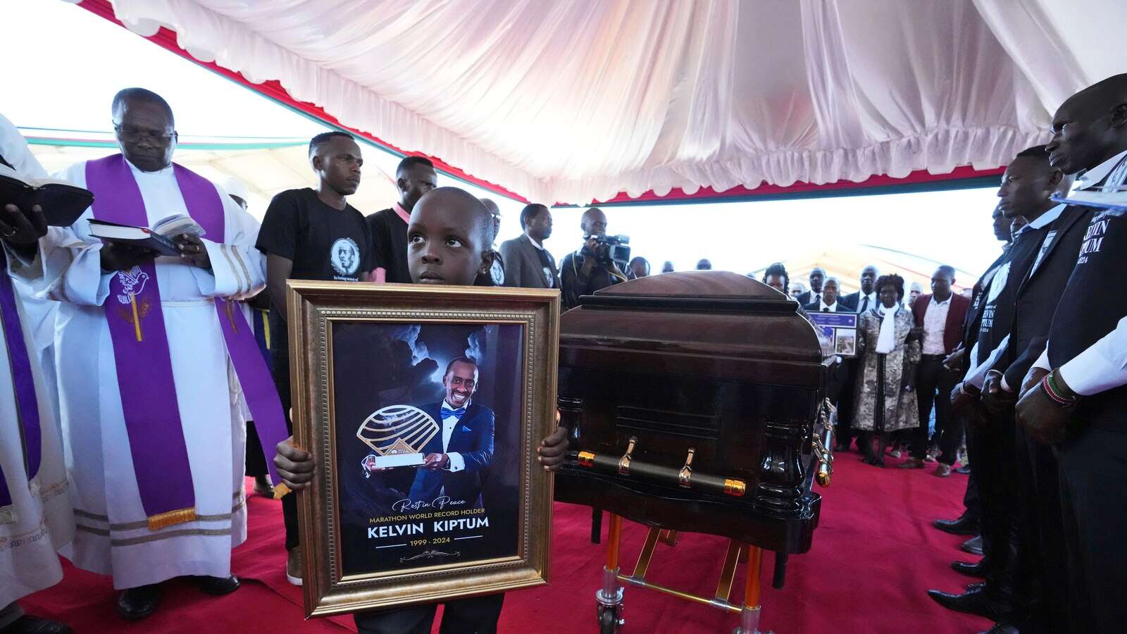 Kenya mourns as marathon world record-holder Kelvin Kiptum is given a state funeral