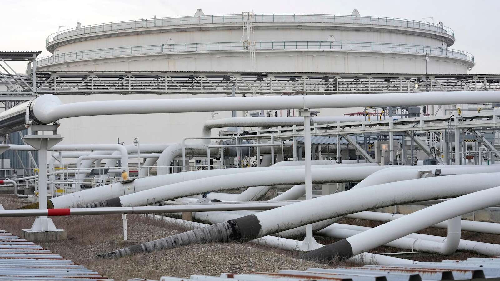 The flow of oil from Russia to the Czech Republic is interrupted again