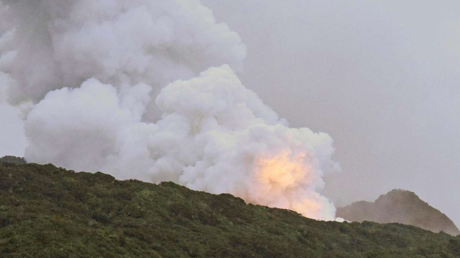 Small Japanese rocket engine explodes during a test but no injuries are reported