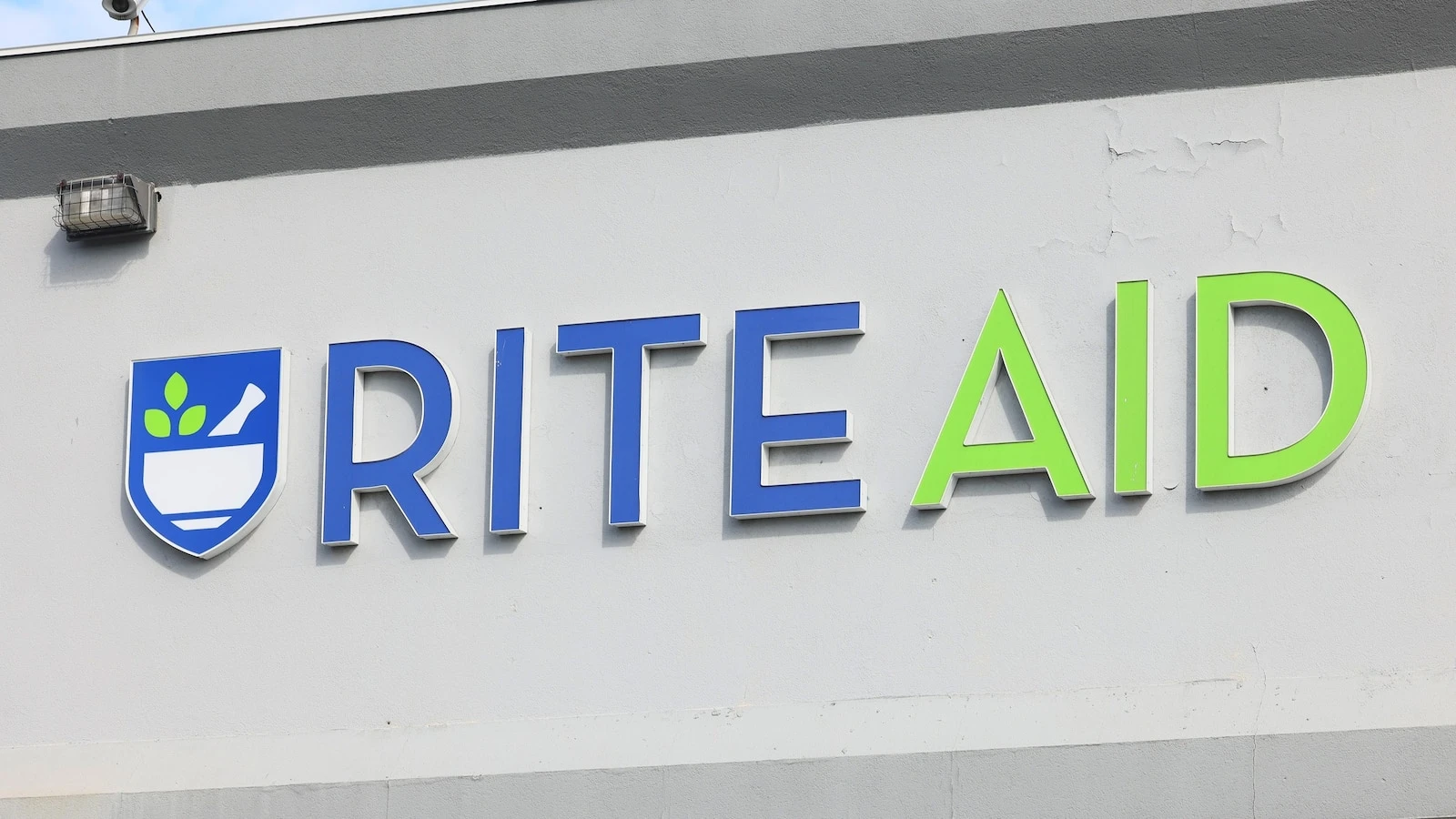 Rite Aid to close all stores nationwide amid 2nd bankruptcy filingThe company thanked its loyal customers for their support over the years.4 minutes ago