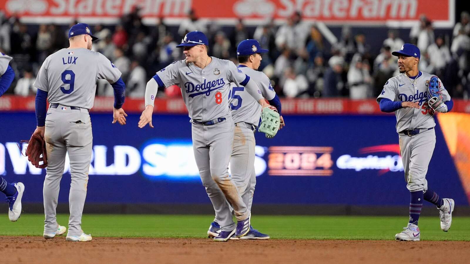 World Series Game 3 averages 13.64 million, beats 'Monday Night Football'