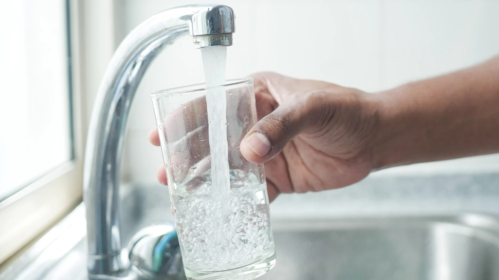 Fluoride in drinking water has no negative effect on IQ or cognitive function: Study