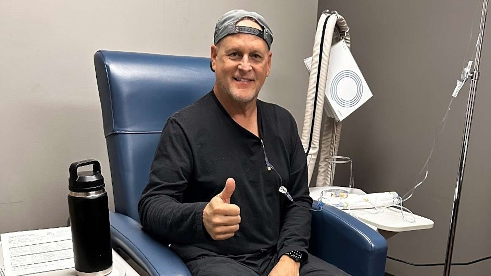 Dave Coulier shares positive message as he undergoes chemo: 'Remember to laugh'Dave Coulier recently shared that he was diagnosed with non-Hodgkin lymphoma.11/15/2024 04:00:28 EST