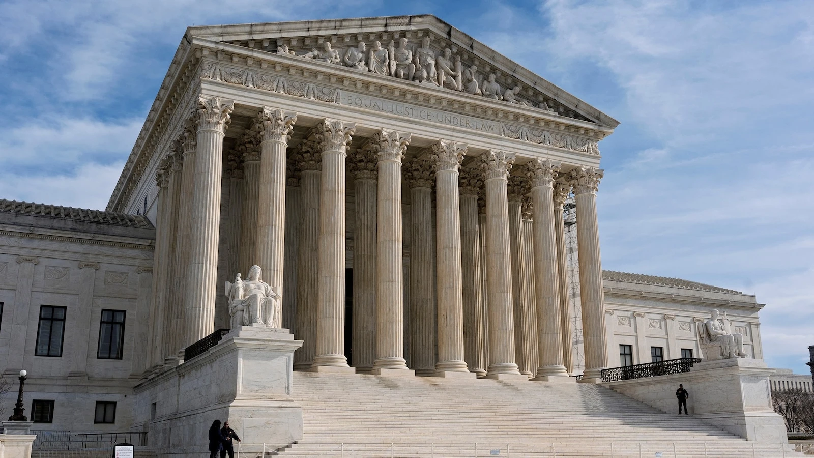 Supreme Court lets Trump fire heads of labor and worker protection boards for now