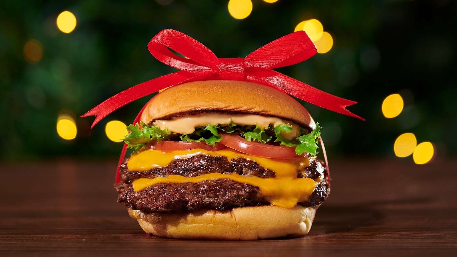 Free burgers at Shake Shack, treats at Insomnia Cookies and more holiday food dealsIt's a holiday burger blitz at Shake Shack!12/10/2024 02:36:00 EST