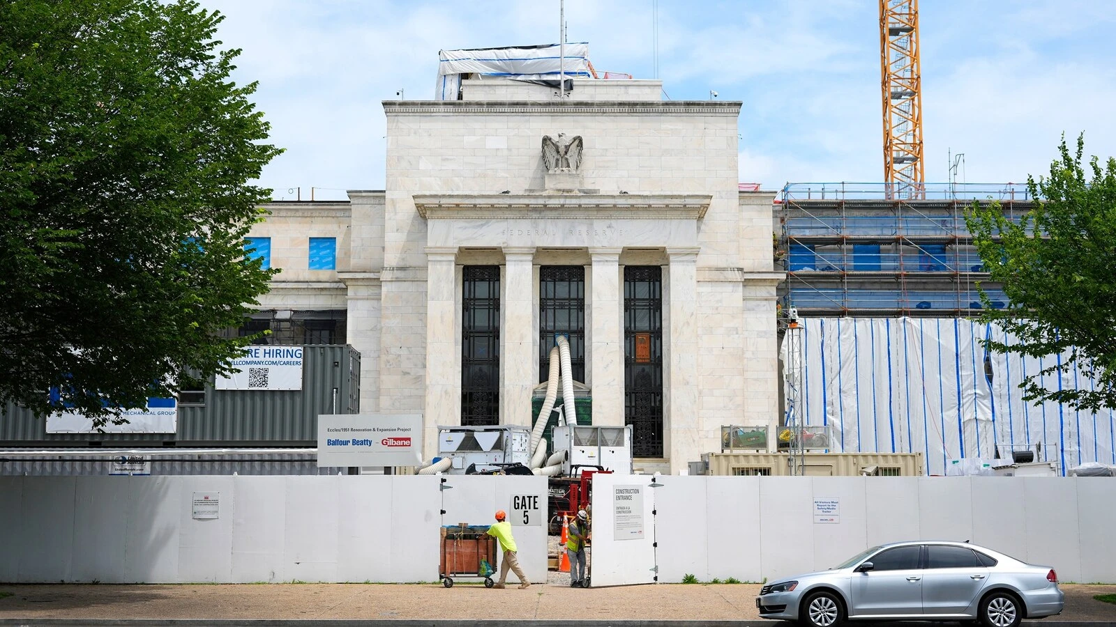 Does an independent Federal Reserve really matter? Experts explain