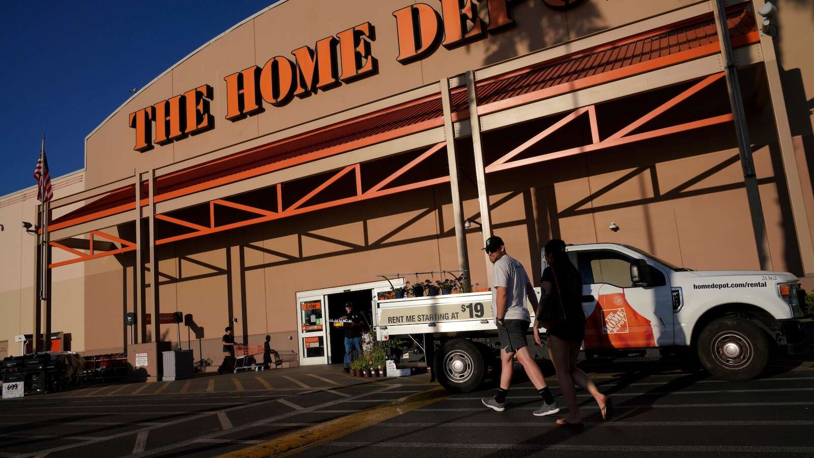 Home Depot's Q3 results top Wall Street as pullback in consumer spending eases a bit