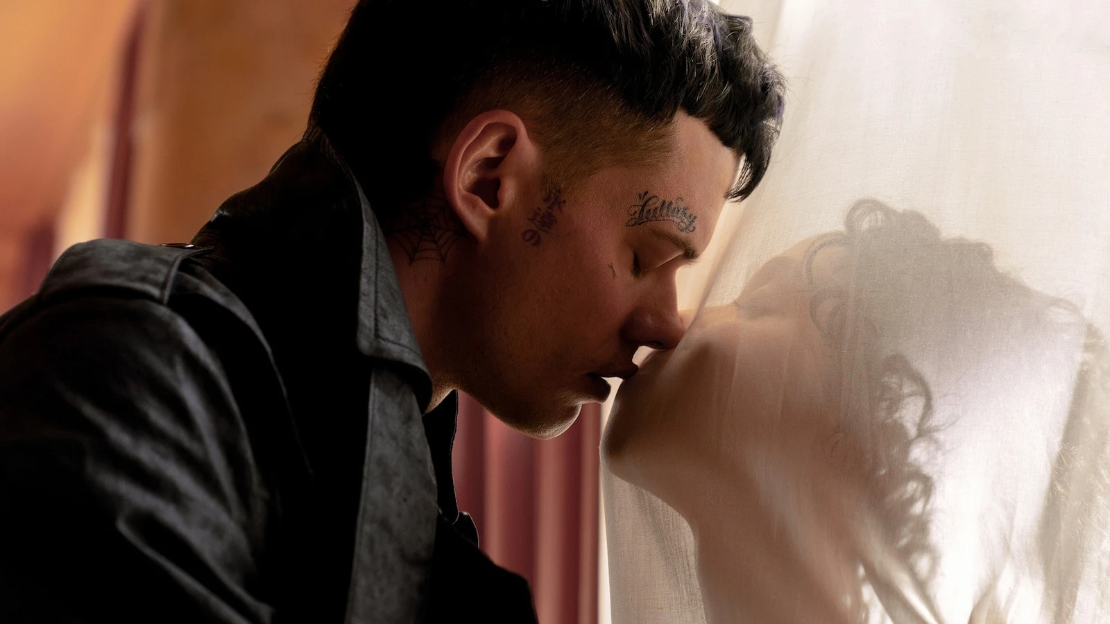'The Crow' director on bringing 'hope and magic' to new adaptationThe film, starring Bill Skarsgård and FKA twigs, is now in theaters.8/23/2024 04:04:05 EDT