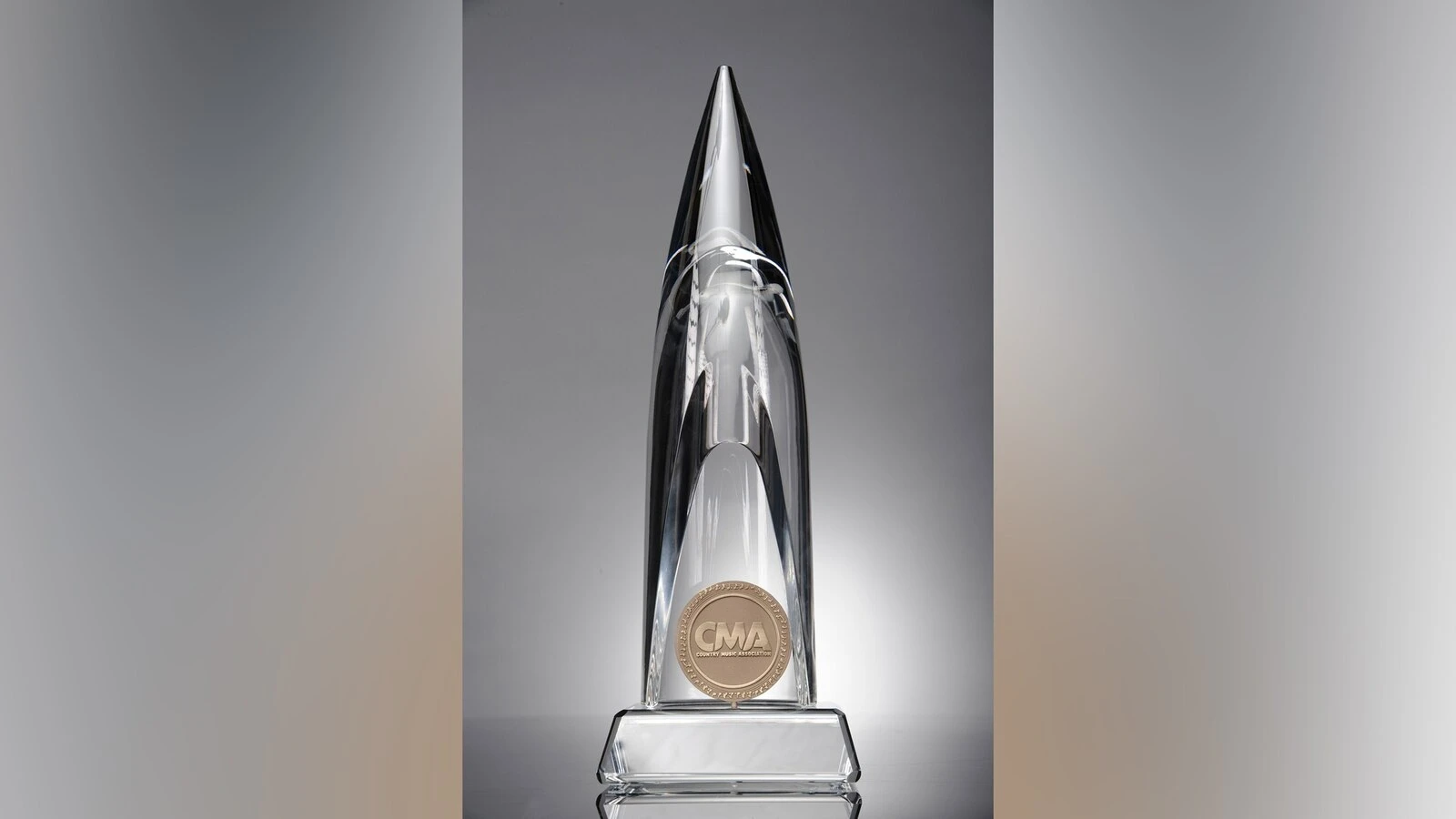 Donn Jones/Country Music Association via Getty ImagesCMA Awards 2024: Complete winners listCountry music's biggest stars are being honored at the 58th annual CMA Awards.11/20/2024 06:27:00 EST