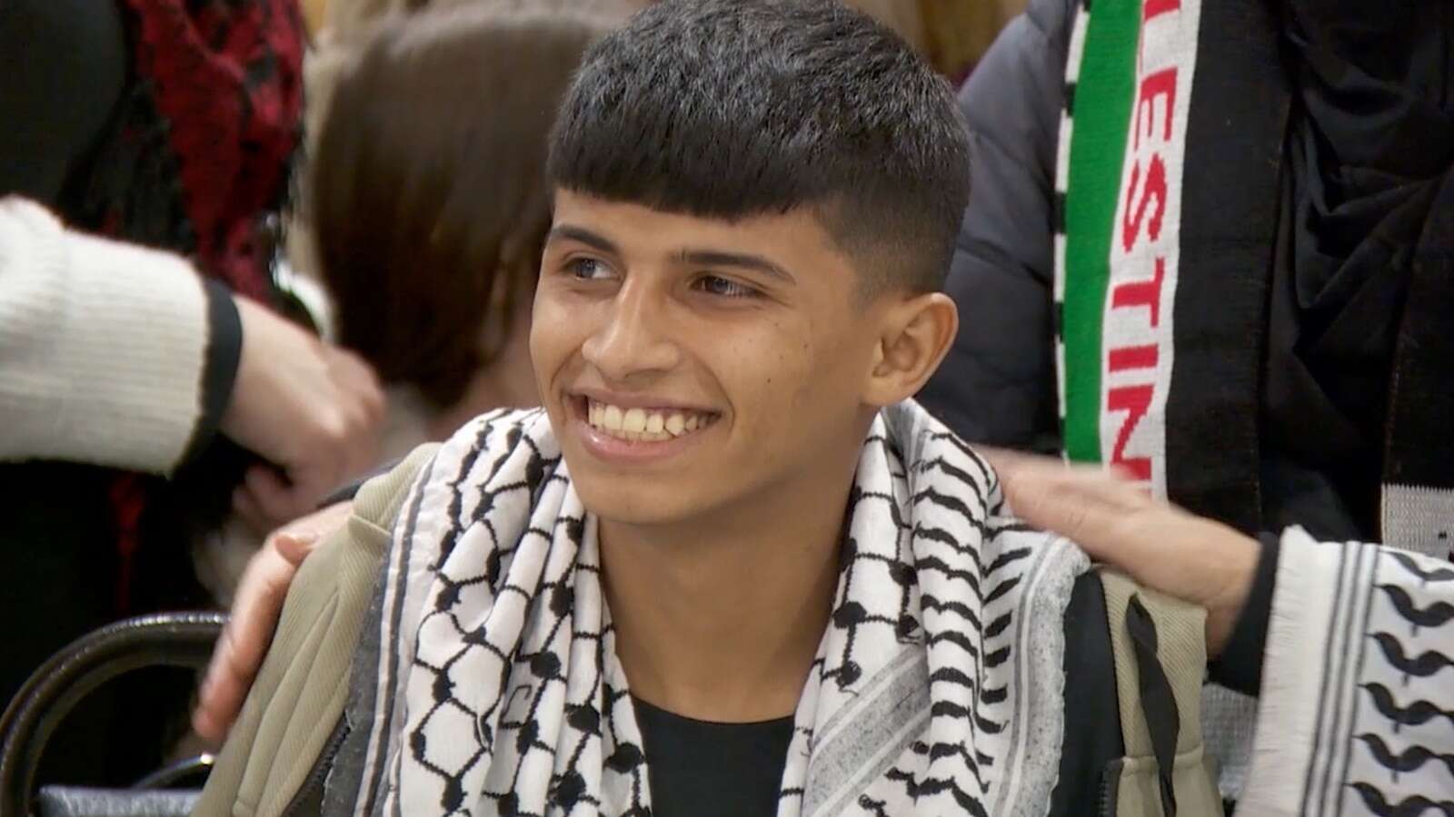 Injured Gaza teen arrives in US for medical treatment after arm amputations