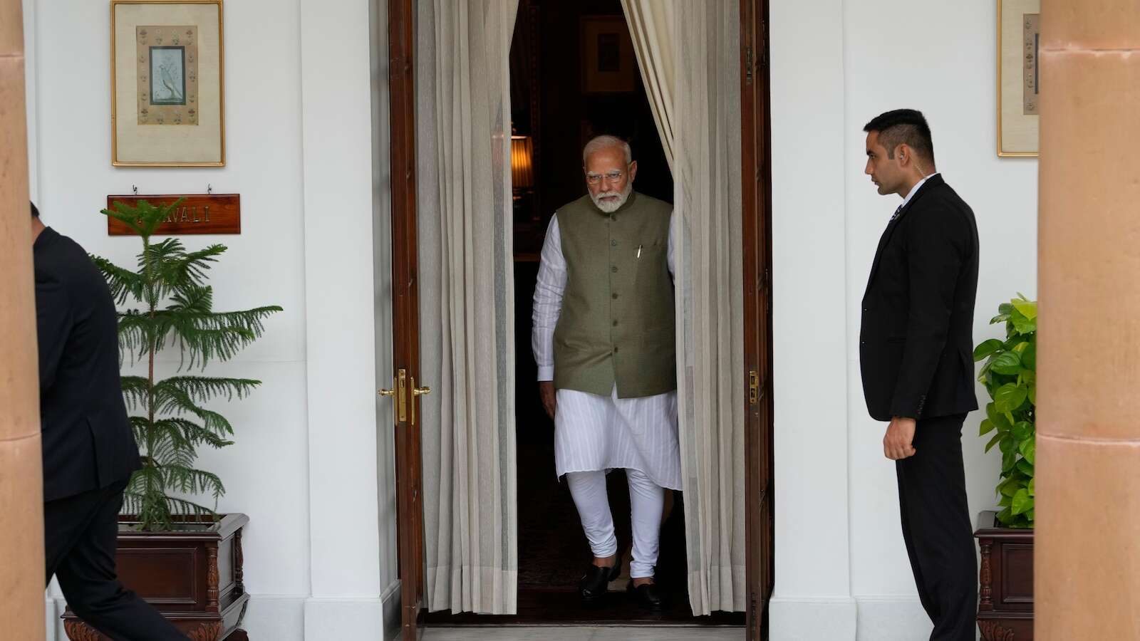 India's Modi visits Poland for top-level security and trade talks en route to war-torn Ukraine