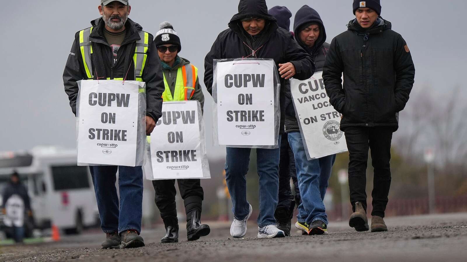 Canadian government asks labor board to intervene in Canada Post strike as Christmas nears