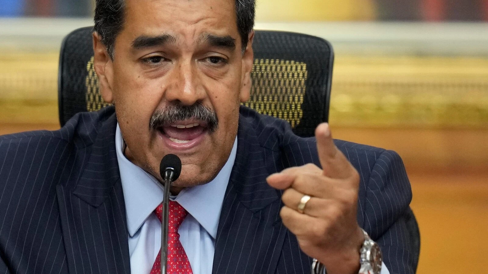 President Maduro suspends X social network in Venezuela for 10 days after exchange with Elon Musk