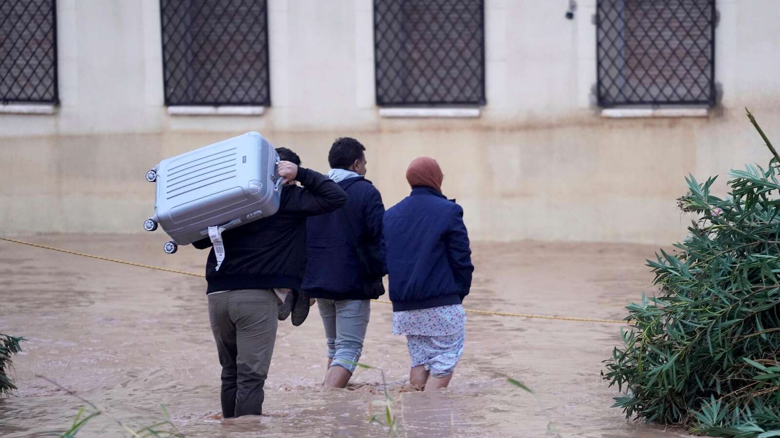 Spanish authorities report multiple victims from flash flooding