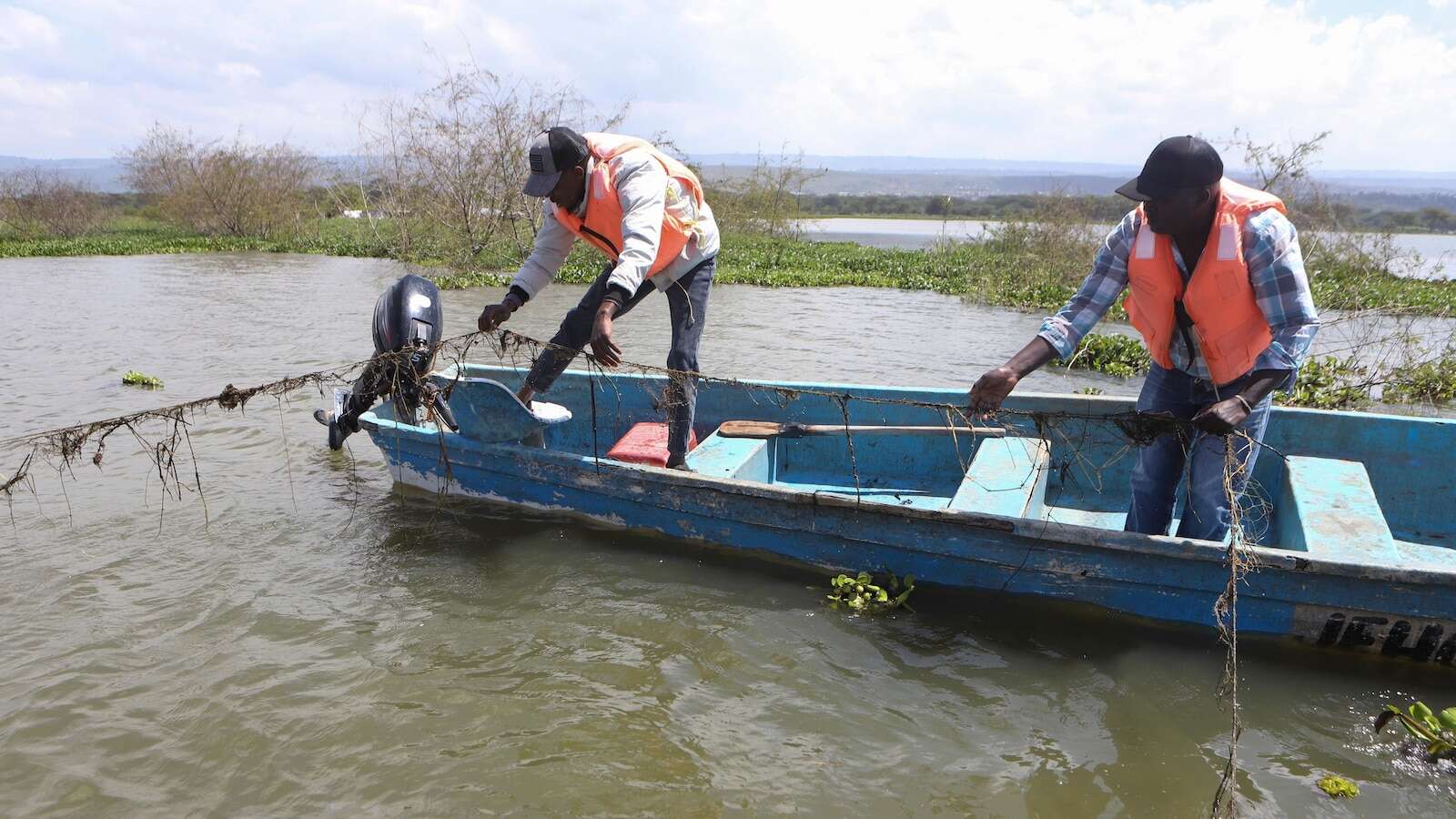 How the invasive water hyacinth is threatening fishermen's livelihoods on a popular Kenyan lake