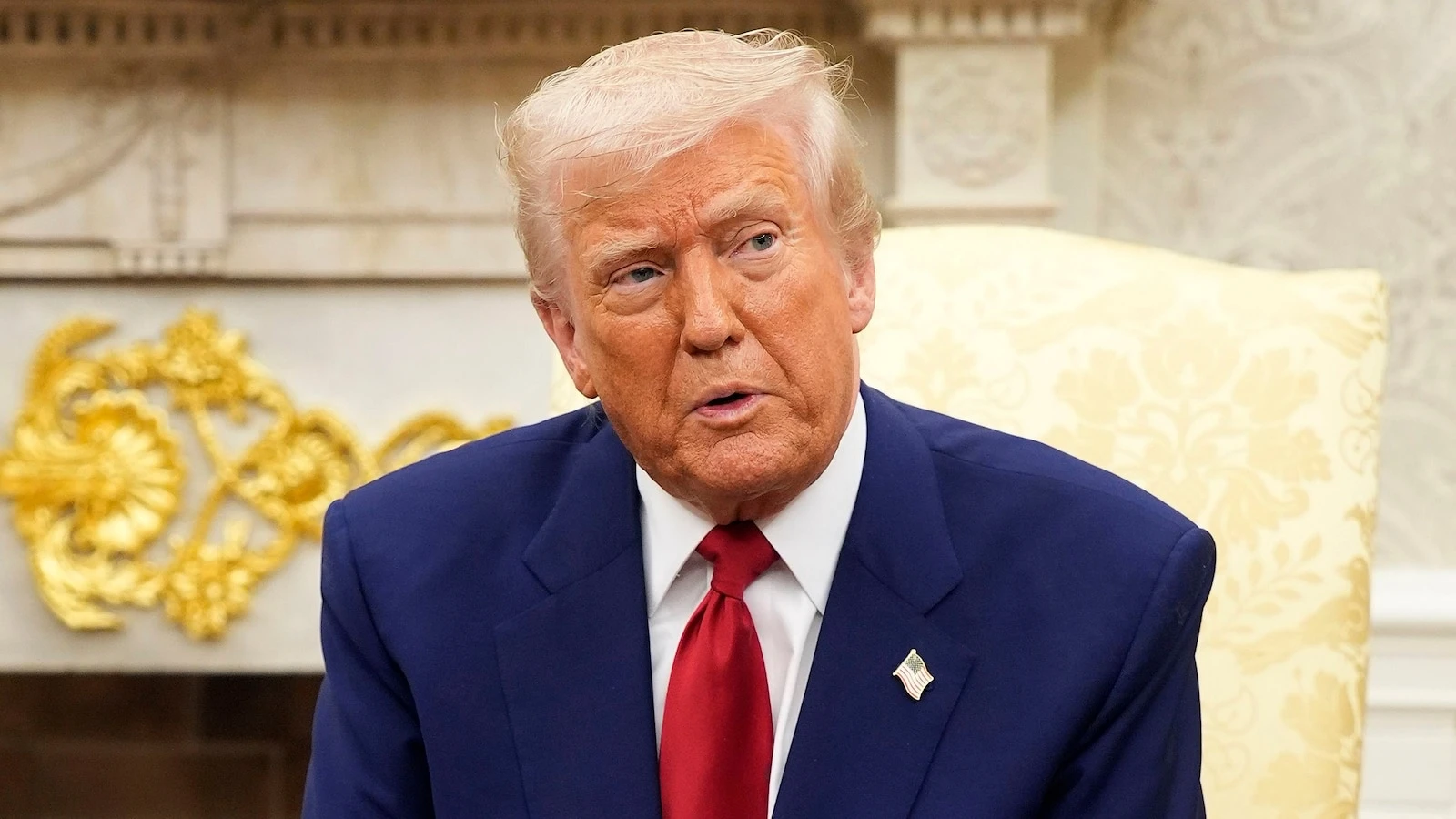 Trump touts falling oil prices, borrowing costs. Experts say they're warning signs.