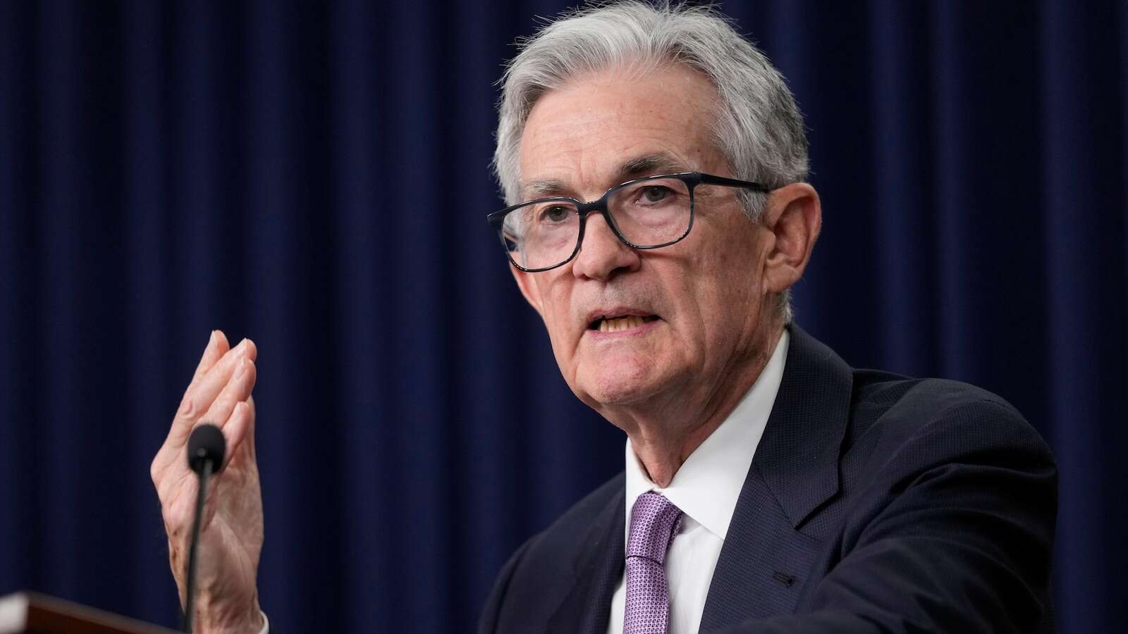 The Associated PressFed Chair Powell says the US economy is in 'solid shape' with more rate cuts comingFederal Reserve Chair Jerome Powell has signaled that more rate cuts are in the pipeline, though their size and speed would depend on the evolution of the economy9/30/2024 02:01:17 EDT