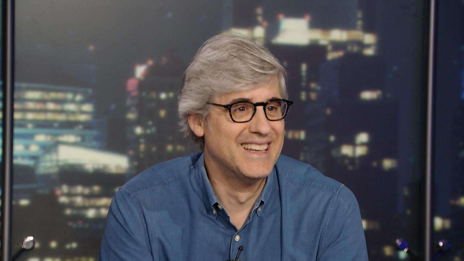 Mo Rocca profiles late-in-life triumphs in new book 'Roctogenarians'