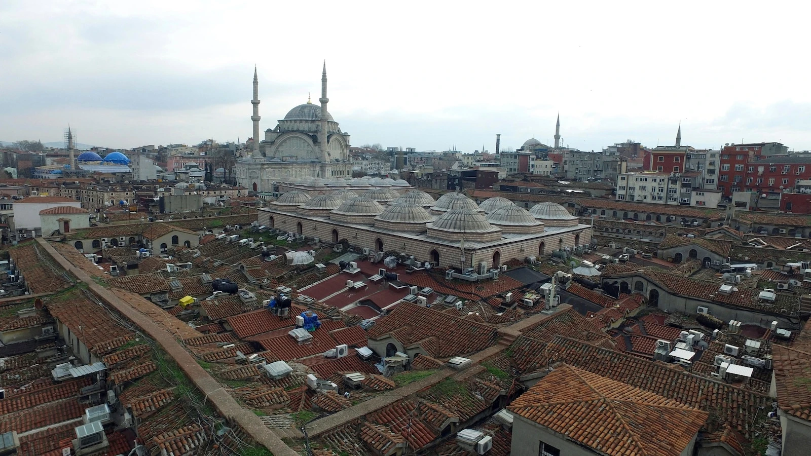 Police seize jewels and antiques worth $30M in raid at Istanbul's Grand Bazaar