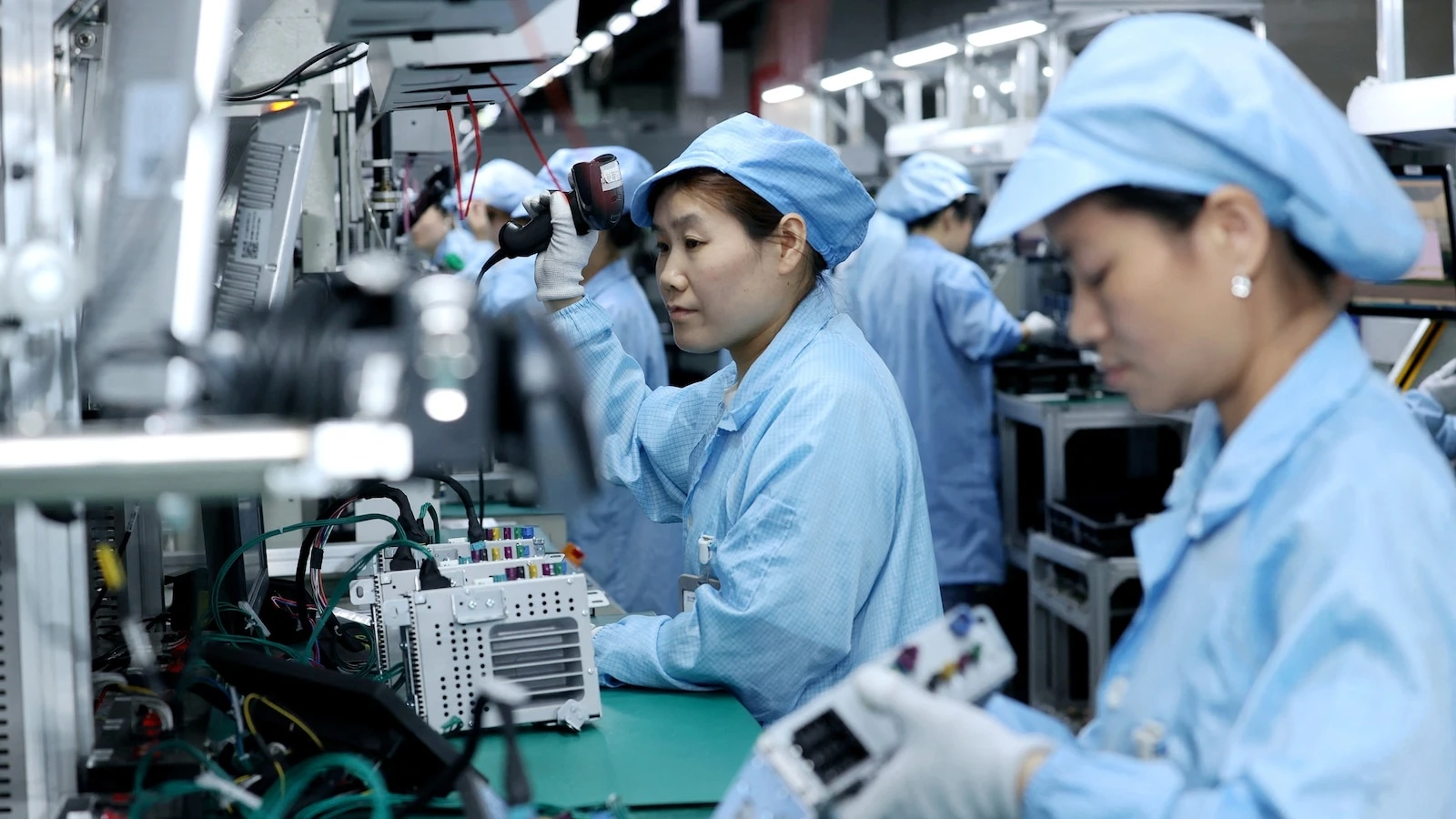 Trump tariffs won't entice firms to expand US manufacturing, economic experts warn