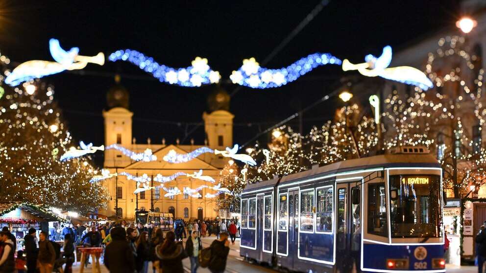 Inflation is pinching Hungary's popular Christmas markets. $23 sausage dog, anyone?