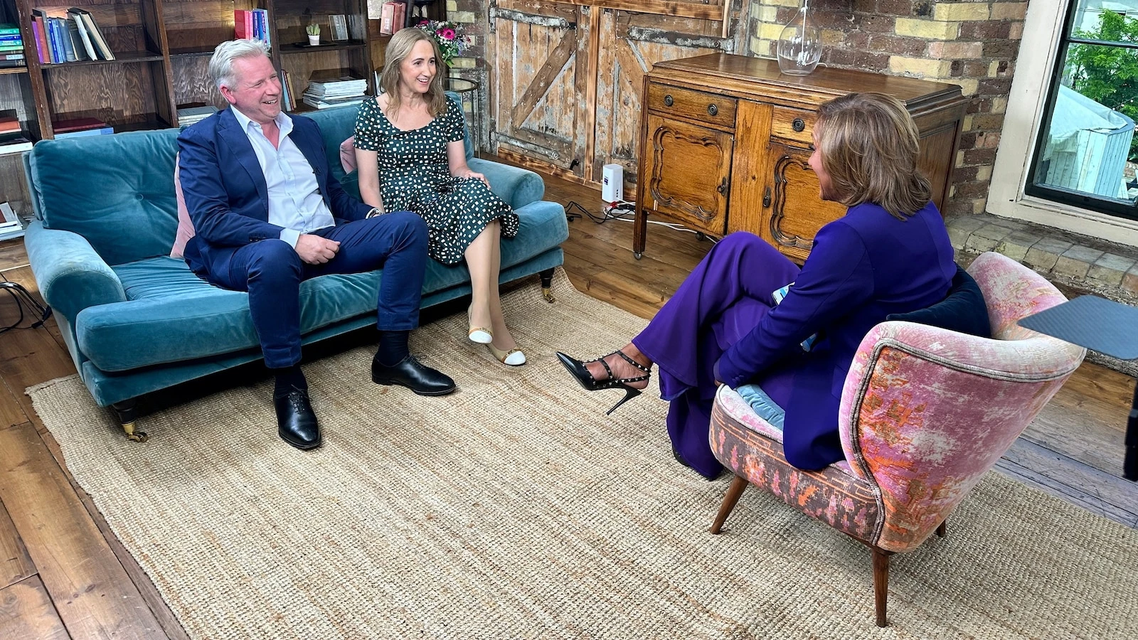ABC News'Shopaholic' author Sophie Kinsella opens up about brain tumor journeyKinsella had been diagnosed with glioblastoma in 2022. 7/23/2024 08:14:41 EDT
