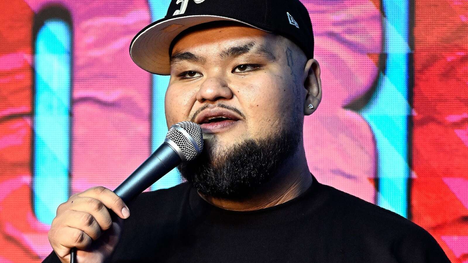 Stand-up comedian Ken Flores dies at 28: 'We lost a good one'Flores was mid-way through his Butterfly Effect Tour.4 minutes ago