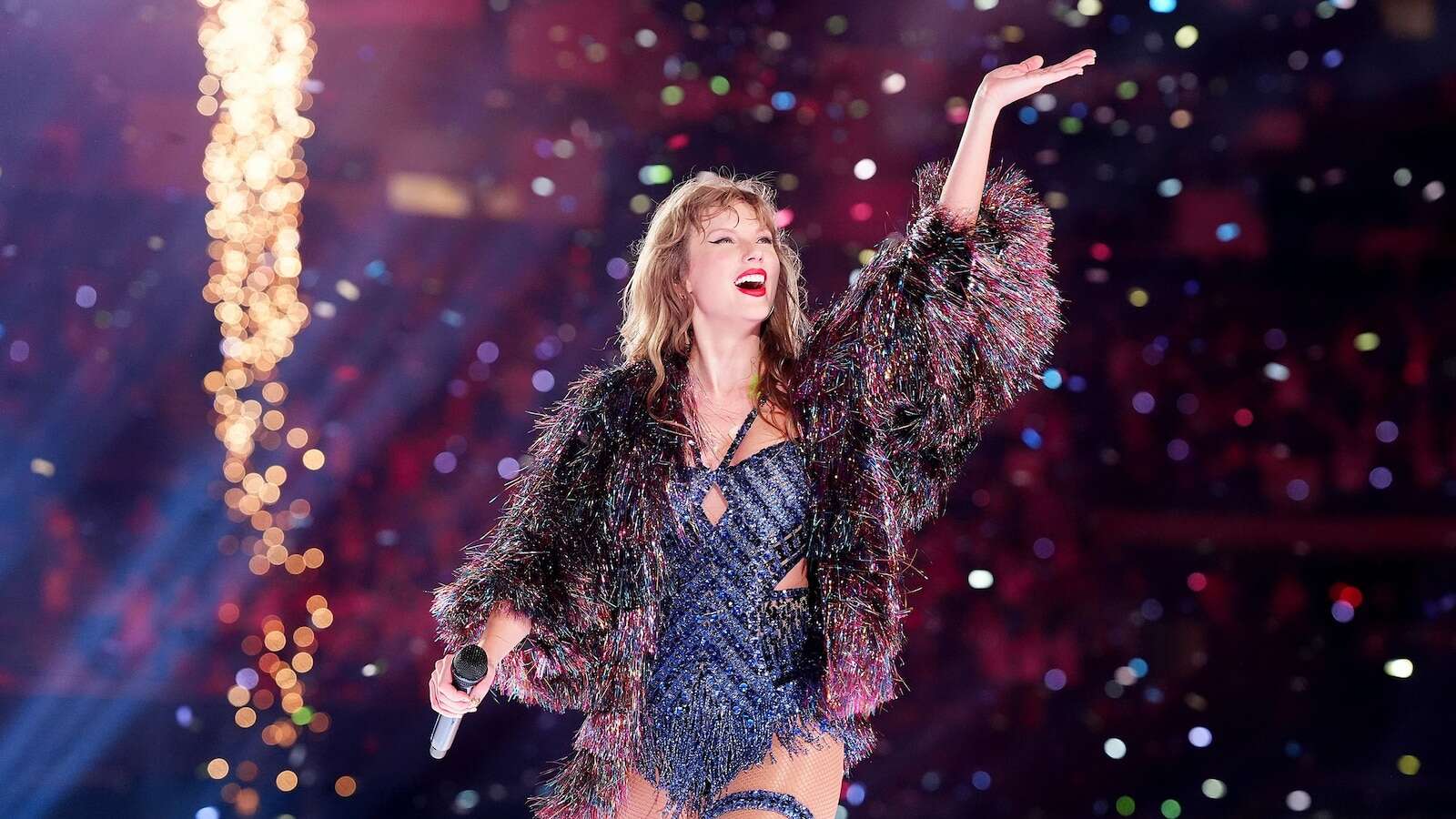 Taylor Swift praises fans at New Orleans 'Eras' tour stopThe singer thanked fans for the 