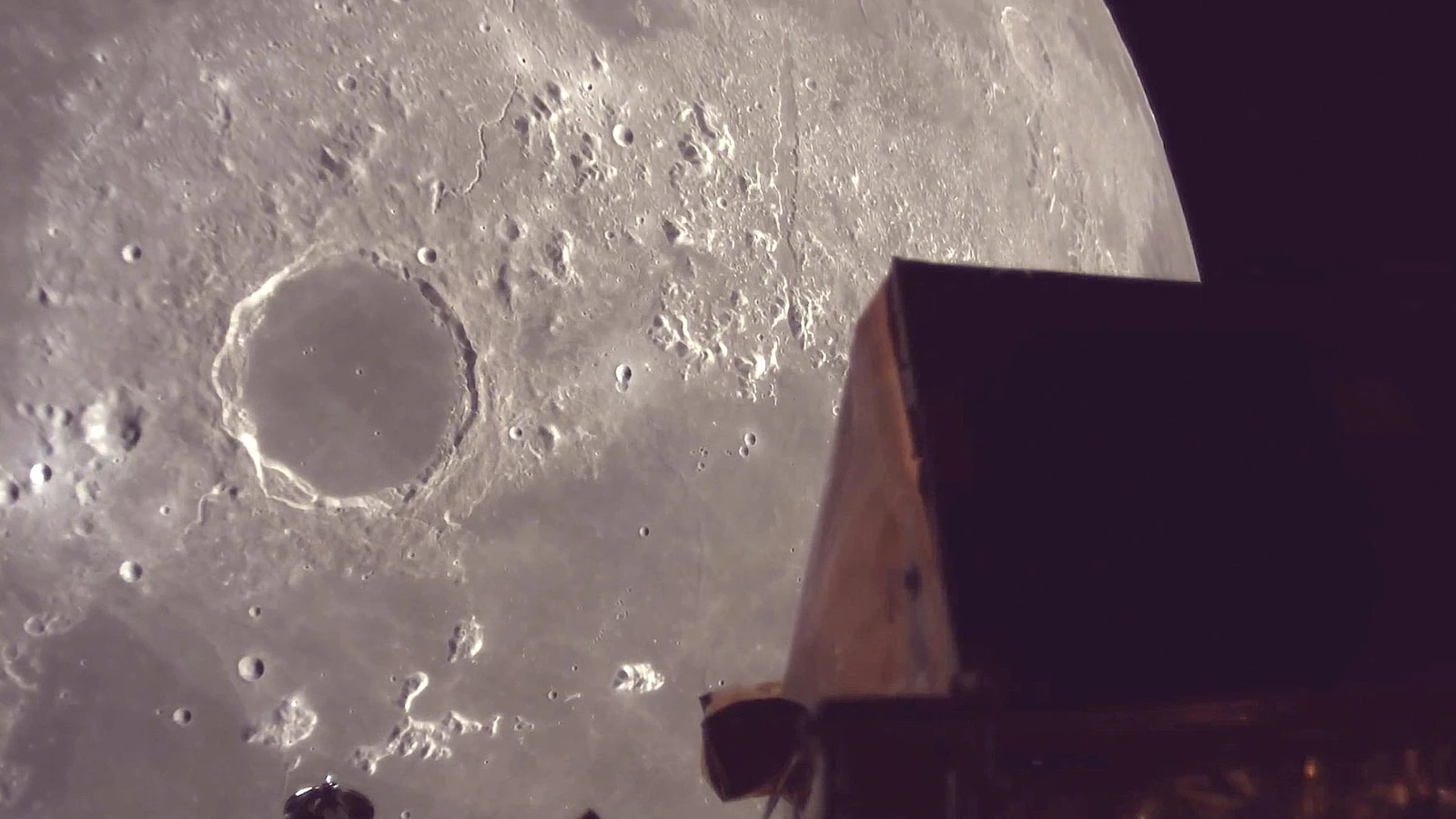 Private Japanese lunar lander heads toward a touchdown in the moon's far north