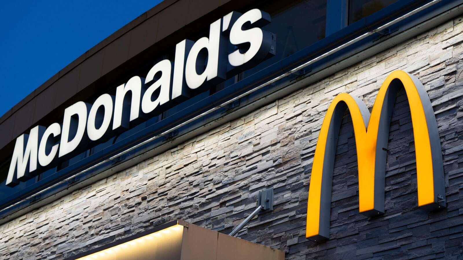 US closes investigation into E. coli outbreak linked to onions in McDonald's Quarter Pounders