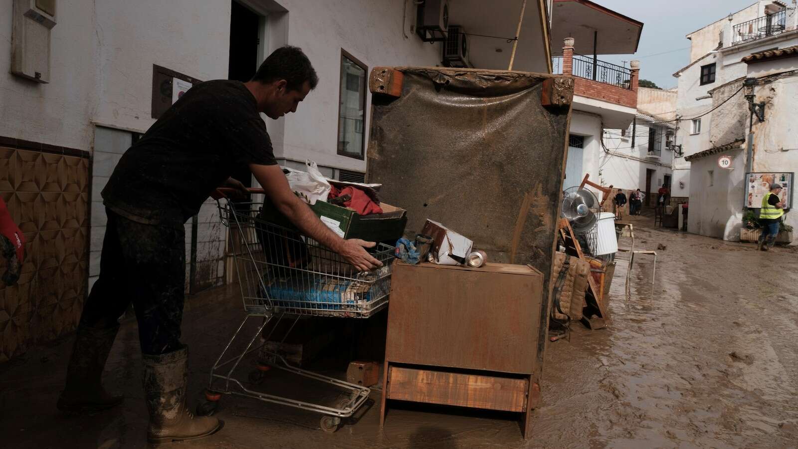 Spanish regional leader admits mistakes made in flood response, but refuses to step down