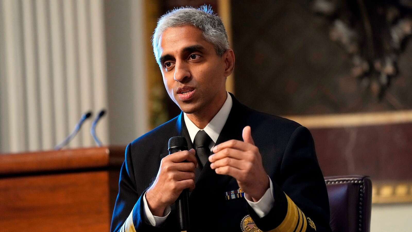 Social media and youth mental health defining challenge of our time: Surgeon general