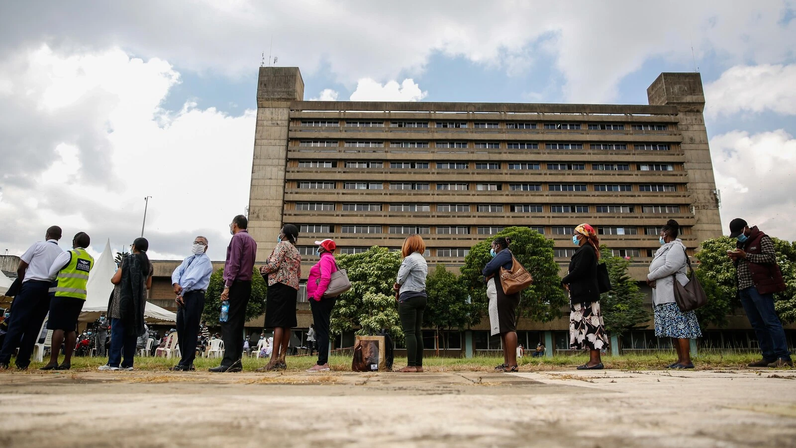 Hundreds of Kenyan doctors protest in the streets as national strike enters second week