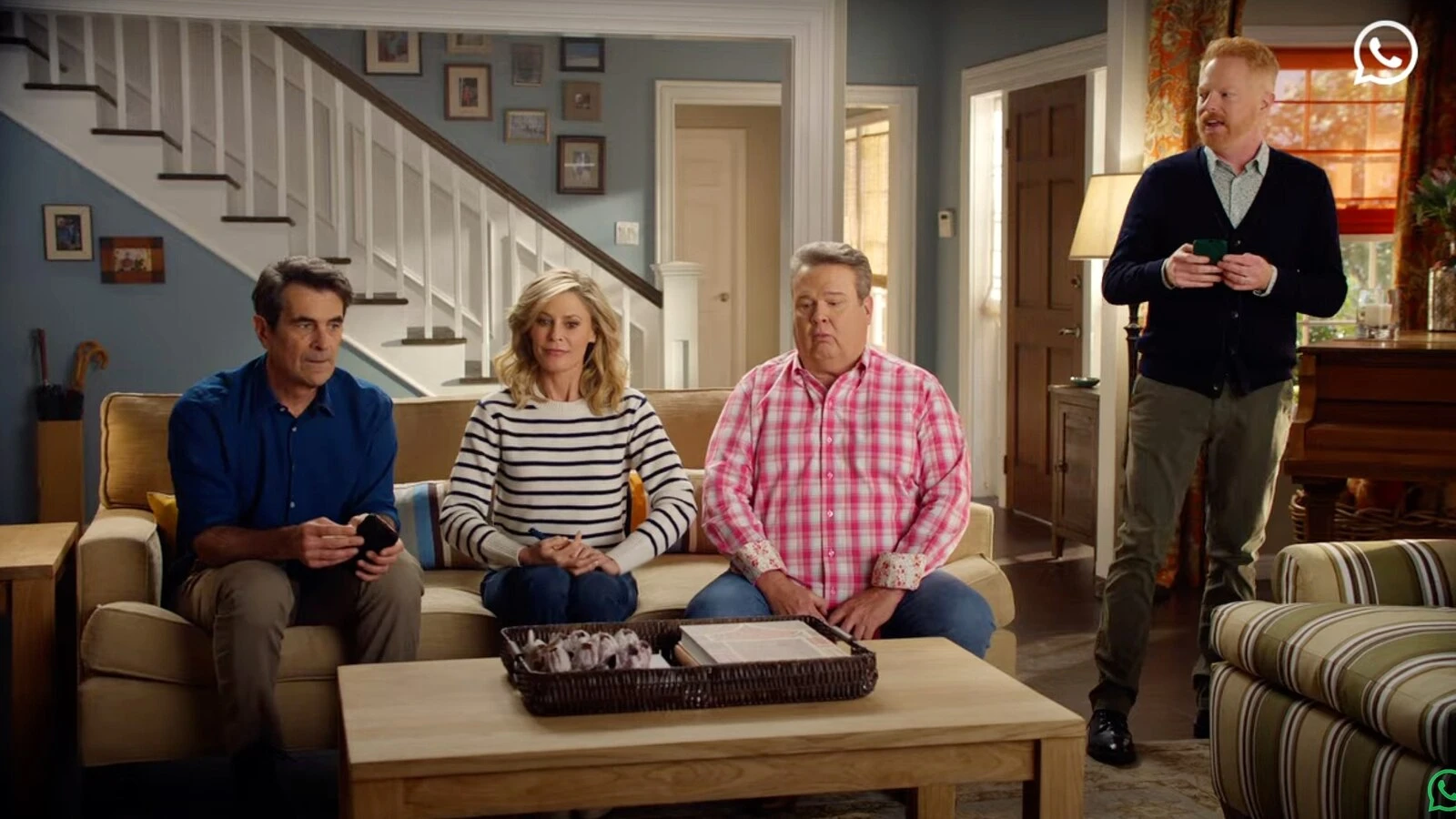 WhatsApp/YouTube'Modern Family' cast reunites in funny new advertisementJesse Tyler Ferguson appears frustrated at being left out of a group chat.6/18/2024 12:53:00 EDT