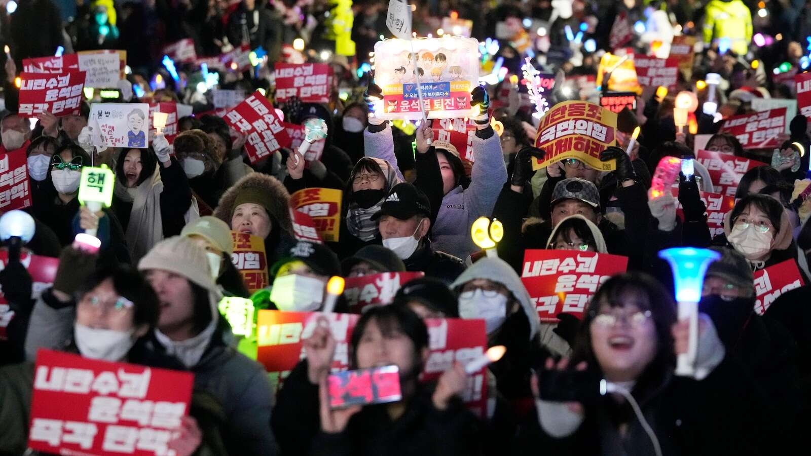 South Korean prosecutors seek to arrest ex-defense minister over martial law