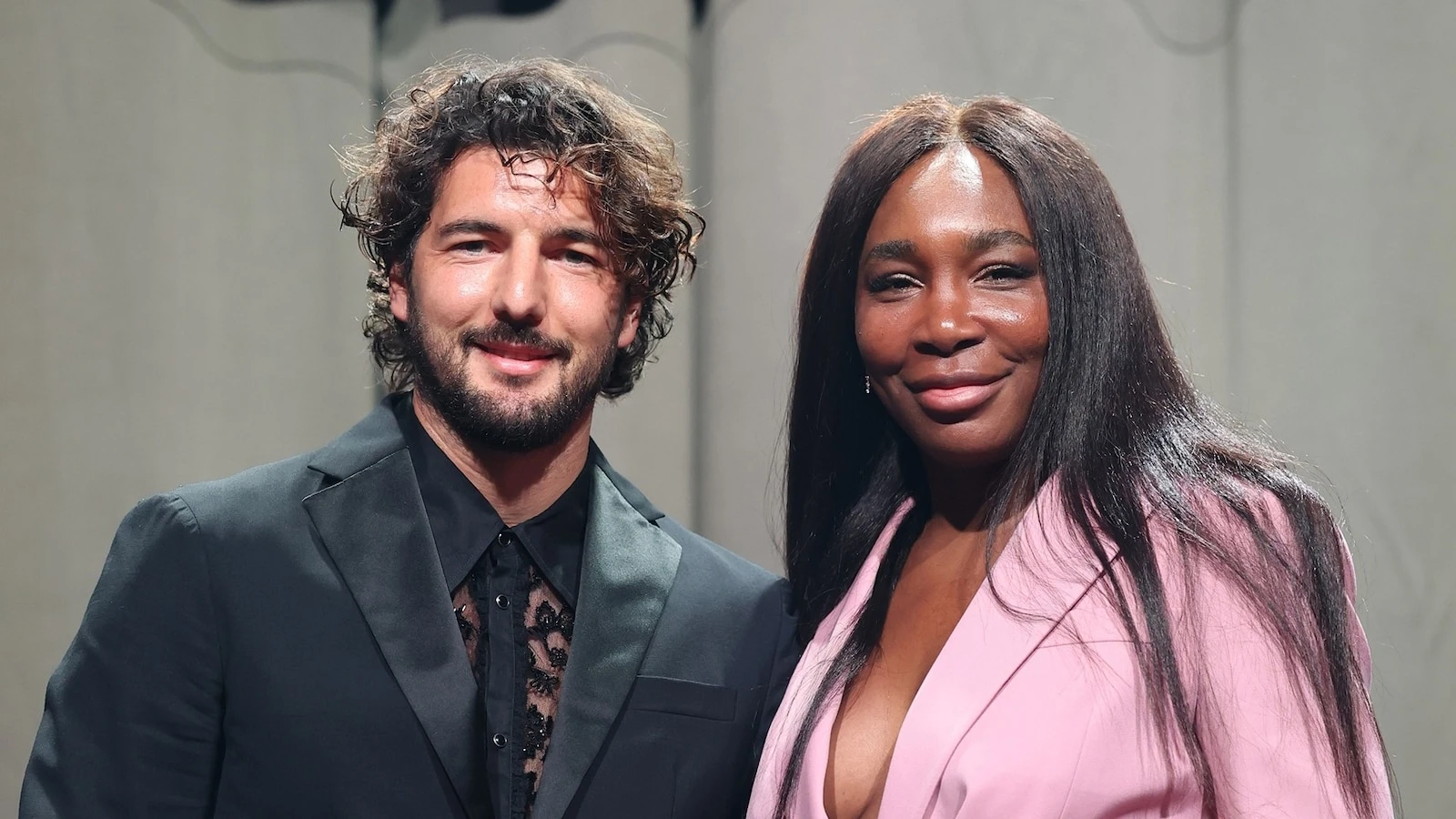 Daniele Venturelli/Getty ImagesVenus Williams confirms engagement after winning 1st singles match in 2 yearsThe tennis superstar is getting married!2 hours ago